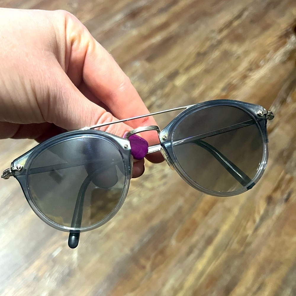 Oliver Peoples sunglassess